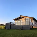 Holly Дом отдыха