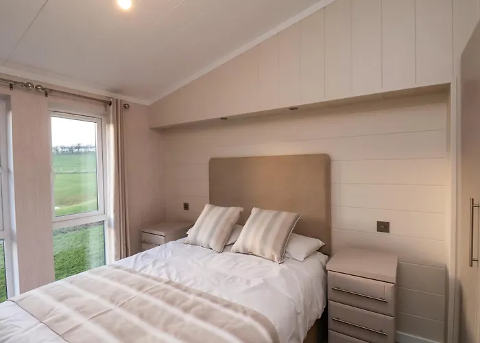 Semesterbostad Holly *