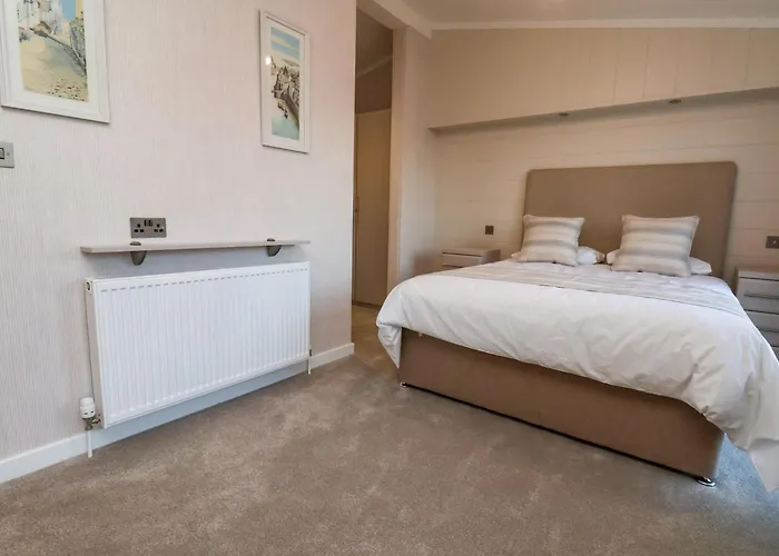 Semesterbostad Holly *